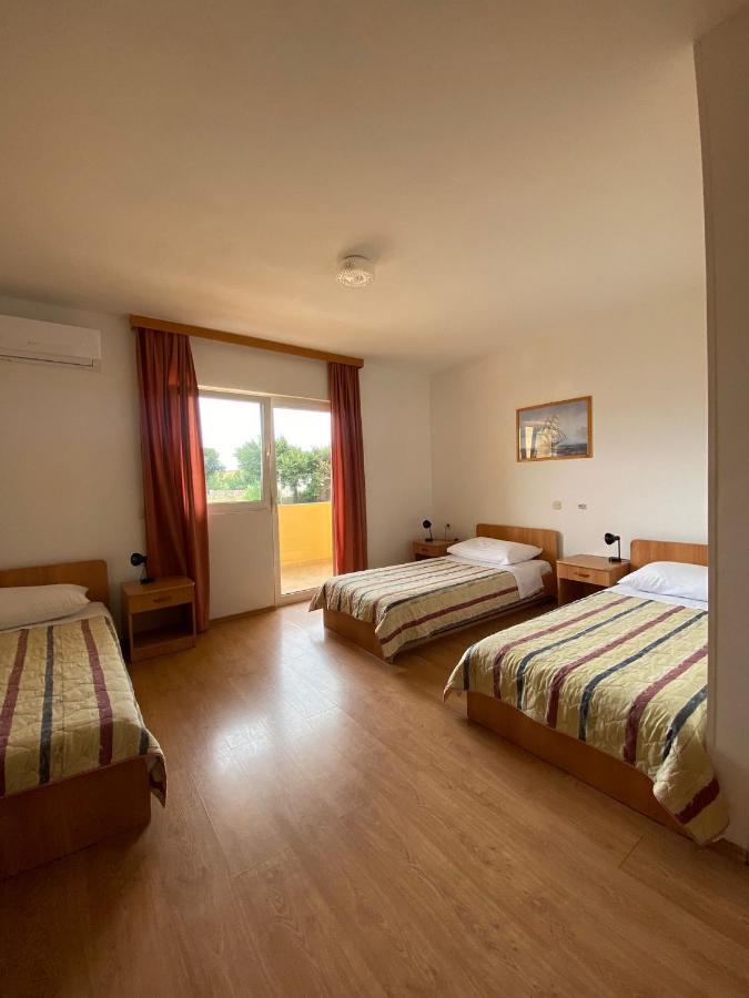 Pansion Tony Pag Hotel Đảo Pag Ngoại thất bức ảnh