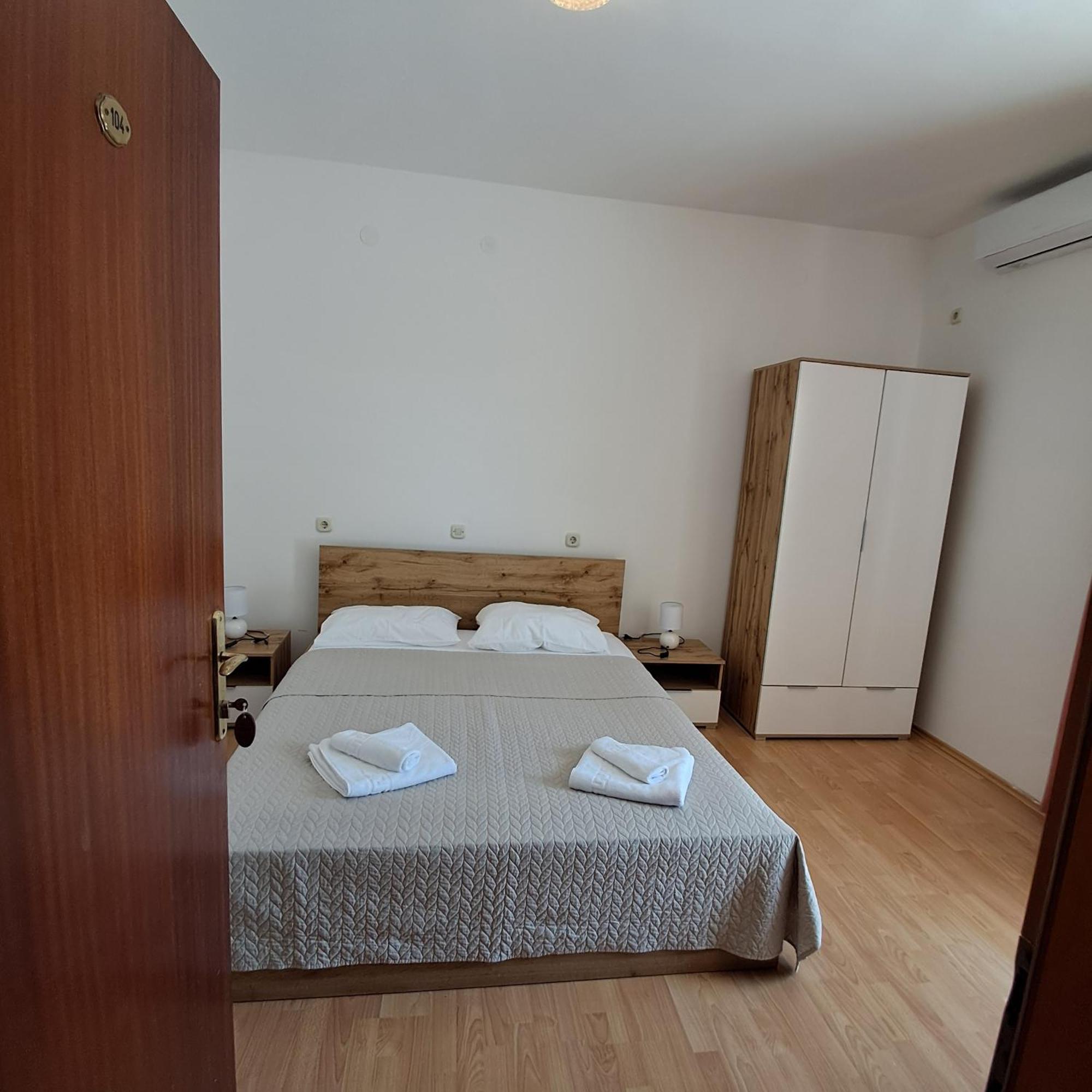 Pansion Tony Pag Hotel Đảo Pag Ngoại thất bức ảnh